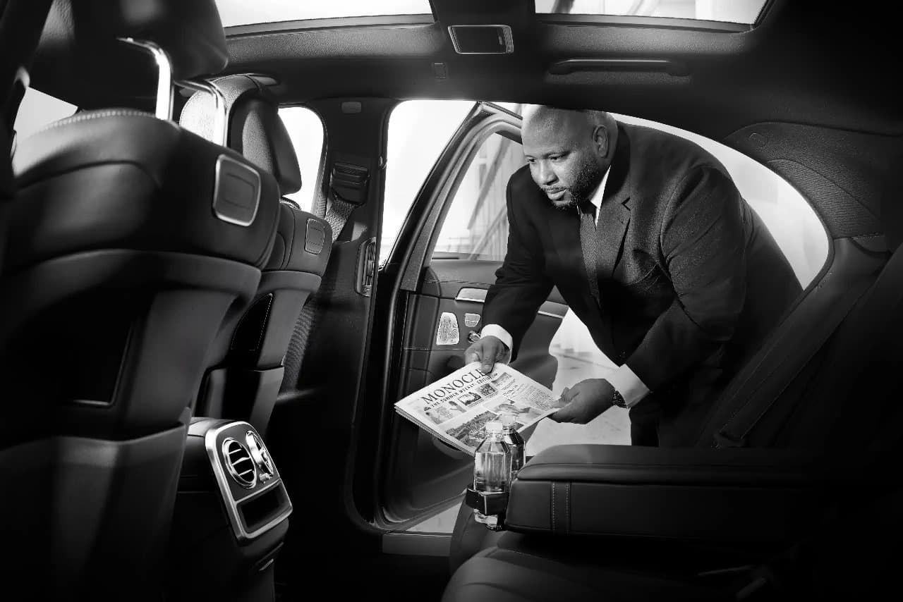 Luxury Black Car Service Vancouver for Corporate &amp; Personal Travel