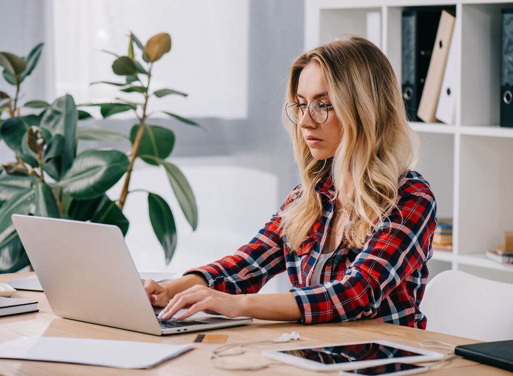 Federal Contracts: Navigate Registration and Certification in Key Databases