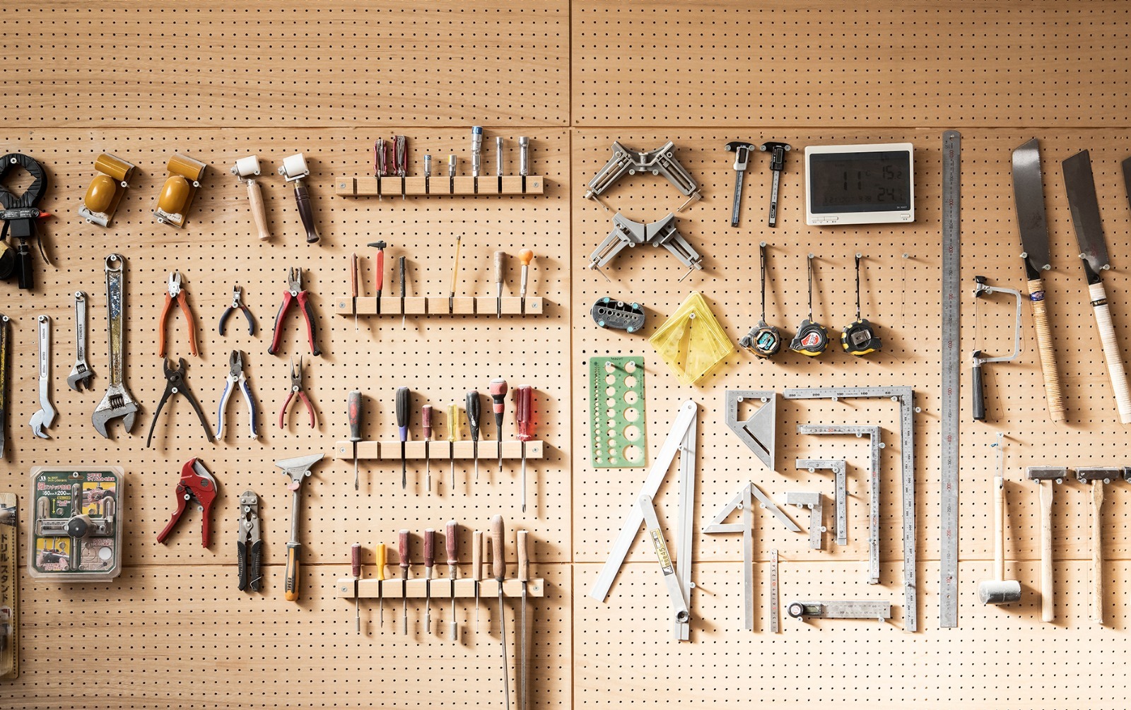 Misterworker USAG Black Friday Sale: Quality Tools with Fast Global Shipping