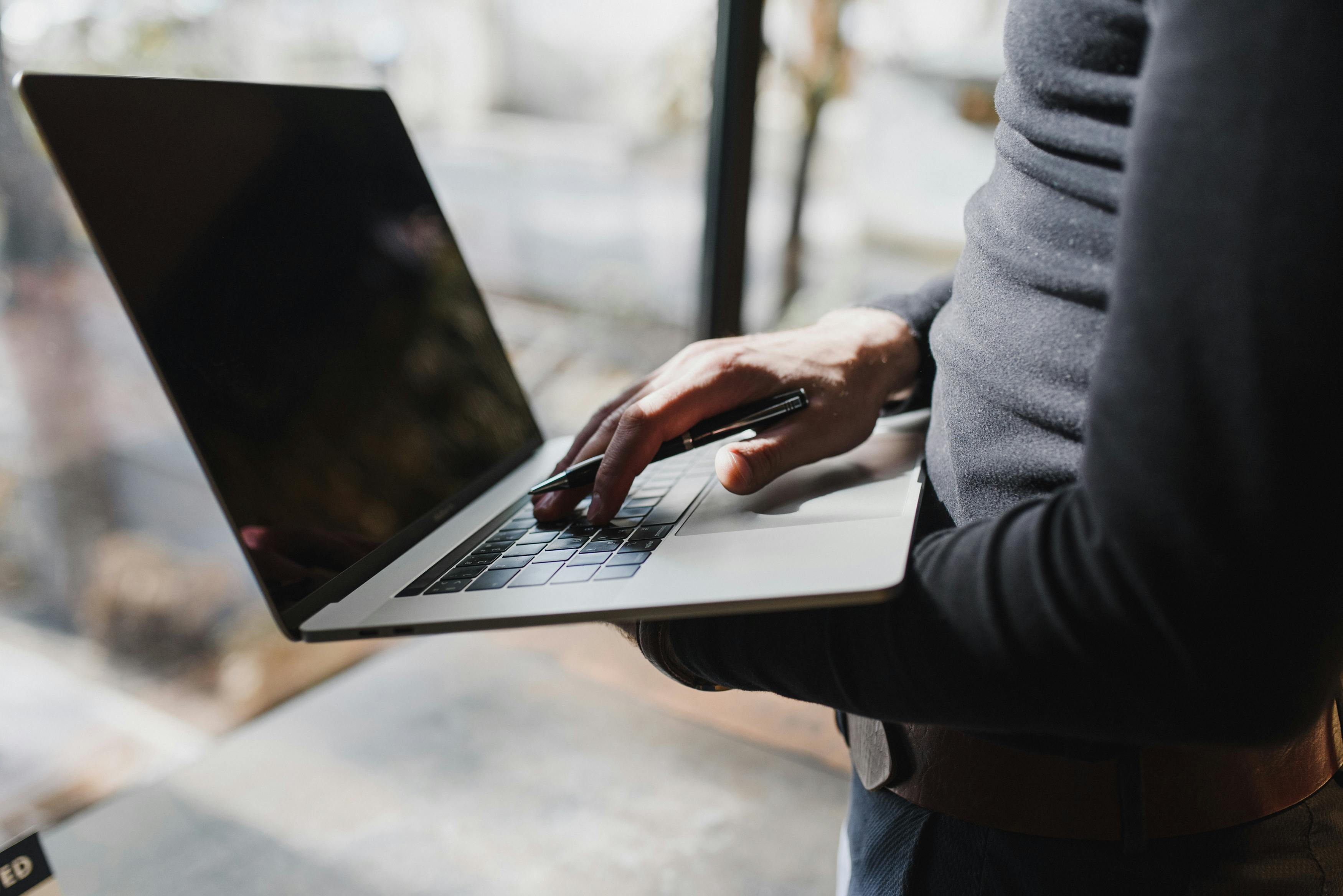 Hubspot CRM Free: A Complete Guide for Small Businesses